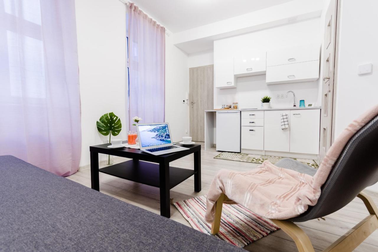 Pokoje Kwatera Prywatna Poznań Esterno foto